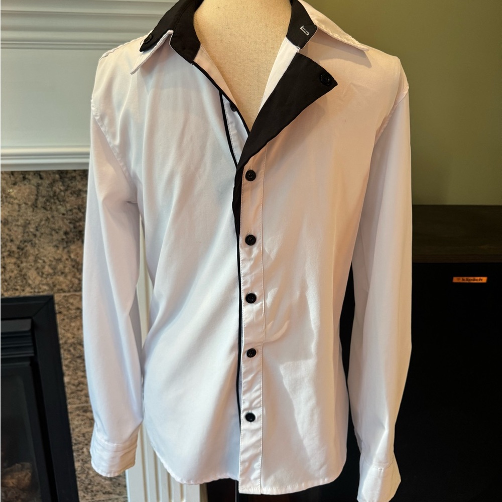 Zhelin Stylish White and Black Button-Up Shirt